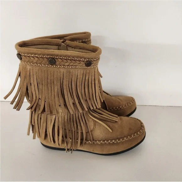 Hot Tomato sz 6 Fringe Moccasins fringe boots suede like - Picture 2 of 3